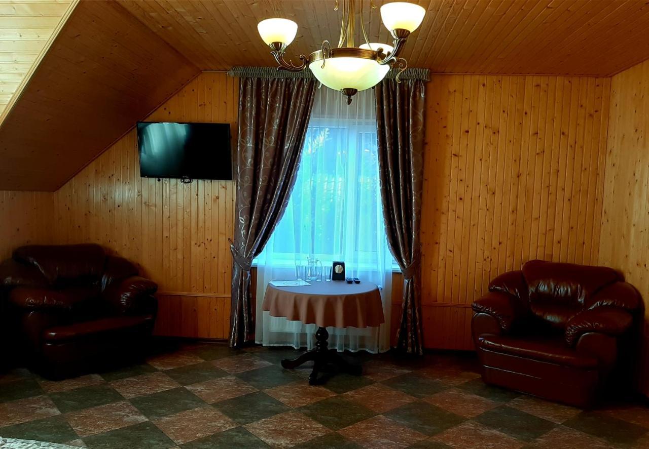 Заміський Комплекс Grand Prix Hotel Tsyurupynsk Exterior foto