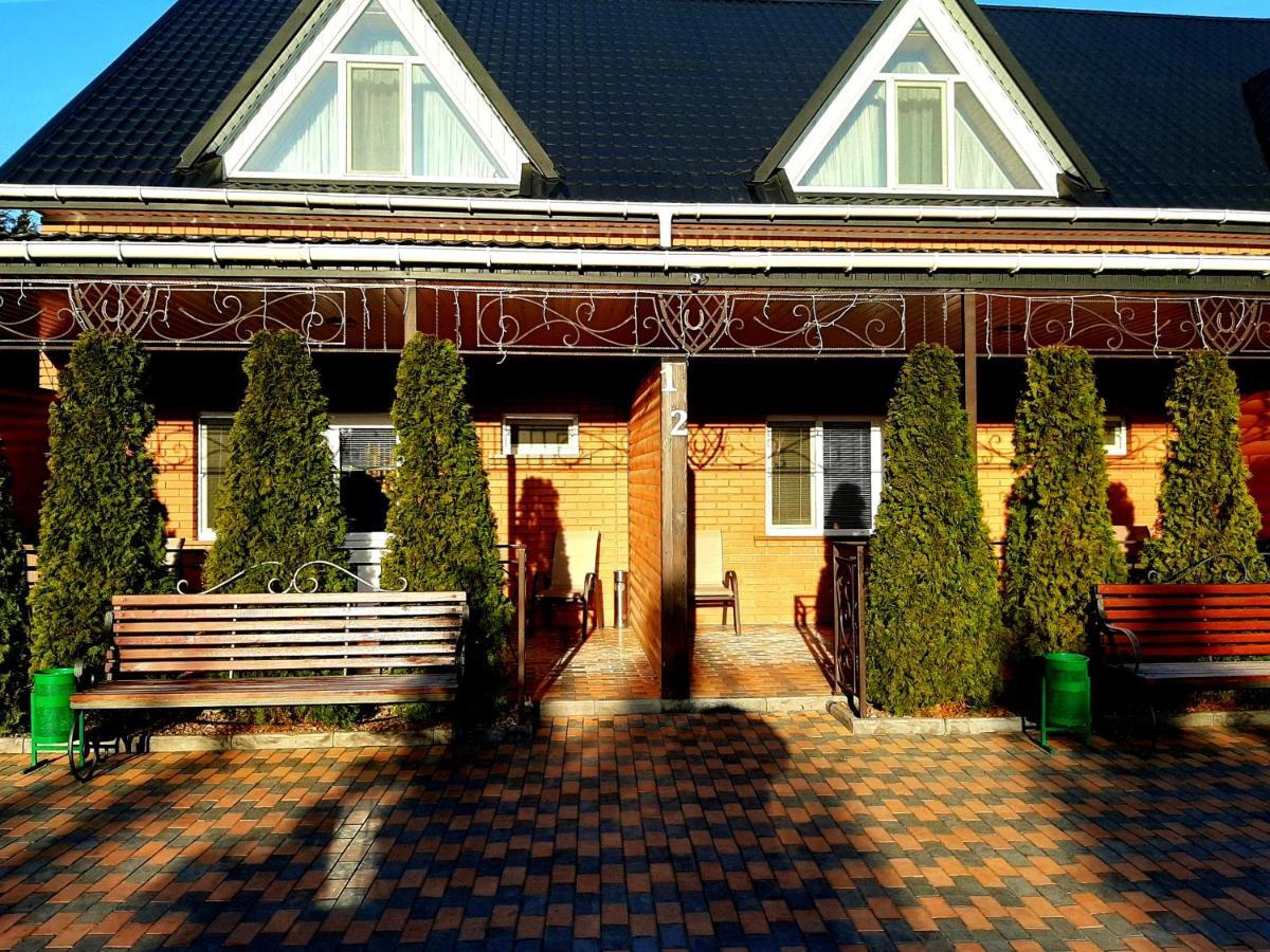 Заміський Комплекс Grand Prix Hotel Tsyurupynsk Exterior foto